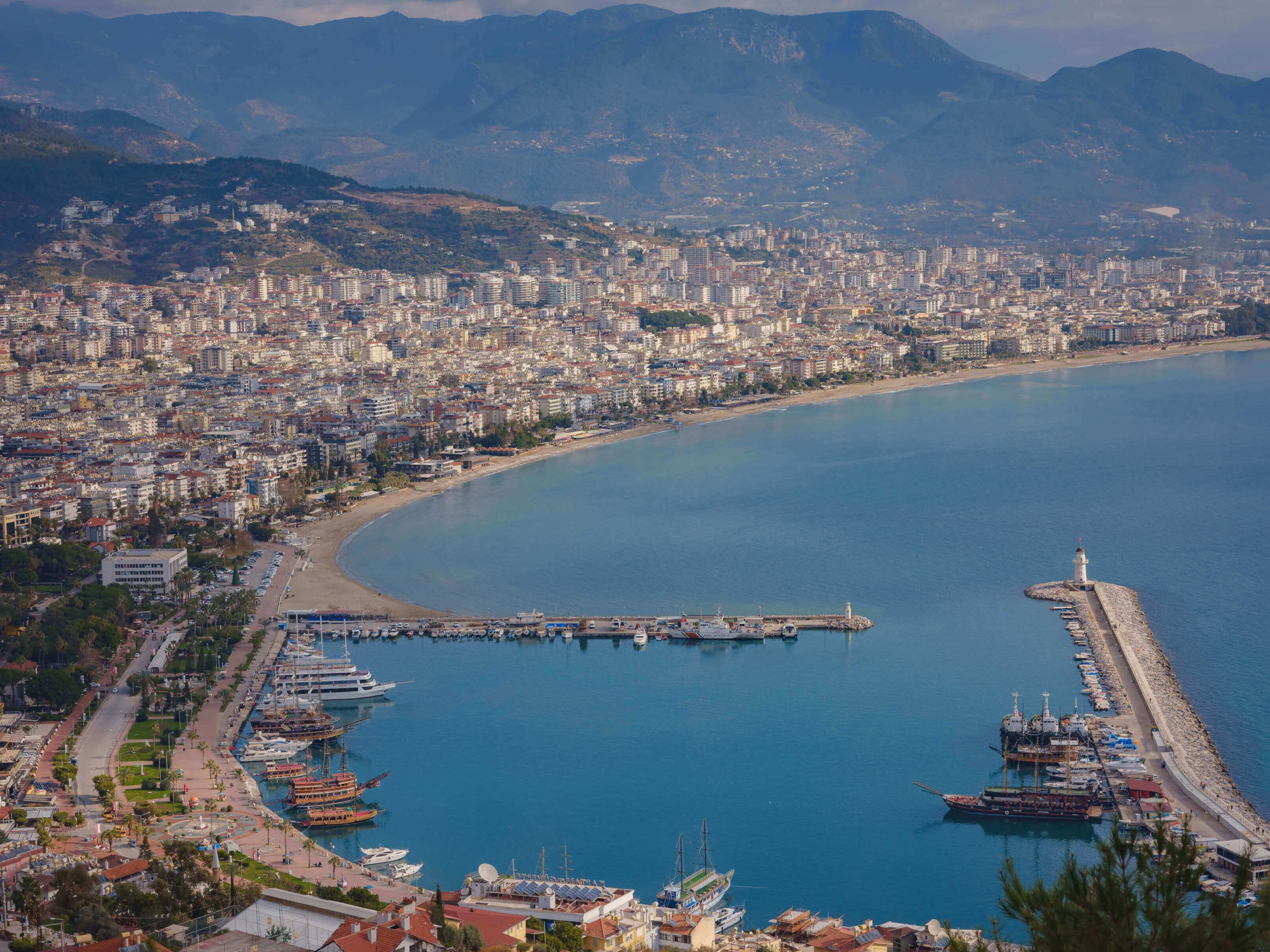 Lankytinos vietos Alanijoje – ką pamatyti, kur apsistoti ir ko nesitikėti iš kurorto